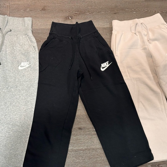 Nike Women's Rally Sport Casual Sneaker Pants‎ Wide Leg Black Drawstring XS - Picture 1 of 8